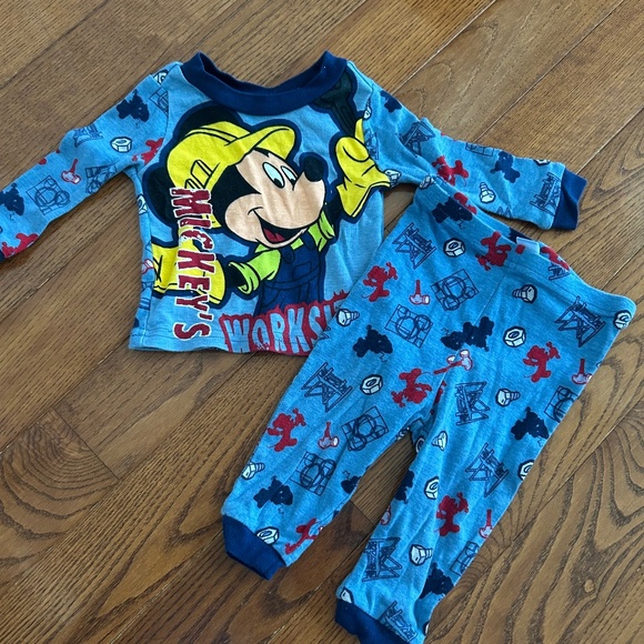 VINTAGE Disney Pajama Set - Picture 1 of 7